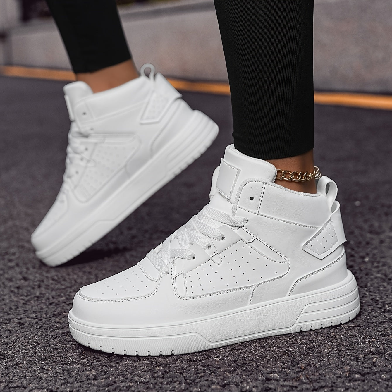 Women’s Casual High-Top Sneakers Breathable Lace-Up Sports Shoes