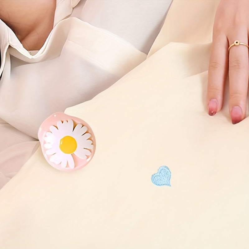 Set of 2 Daisy Flower Bed Skirt Pins Needle-Free Quilt Fasteners Anti-Slip Bed Sheet Clips