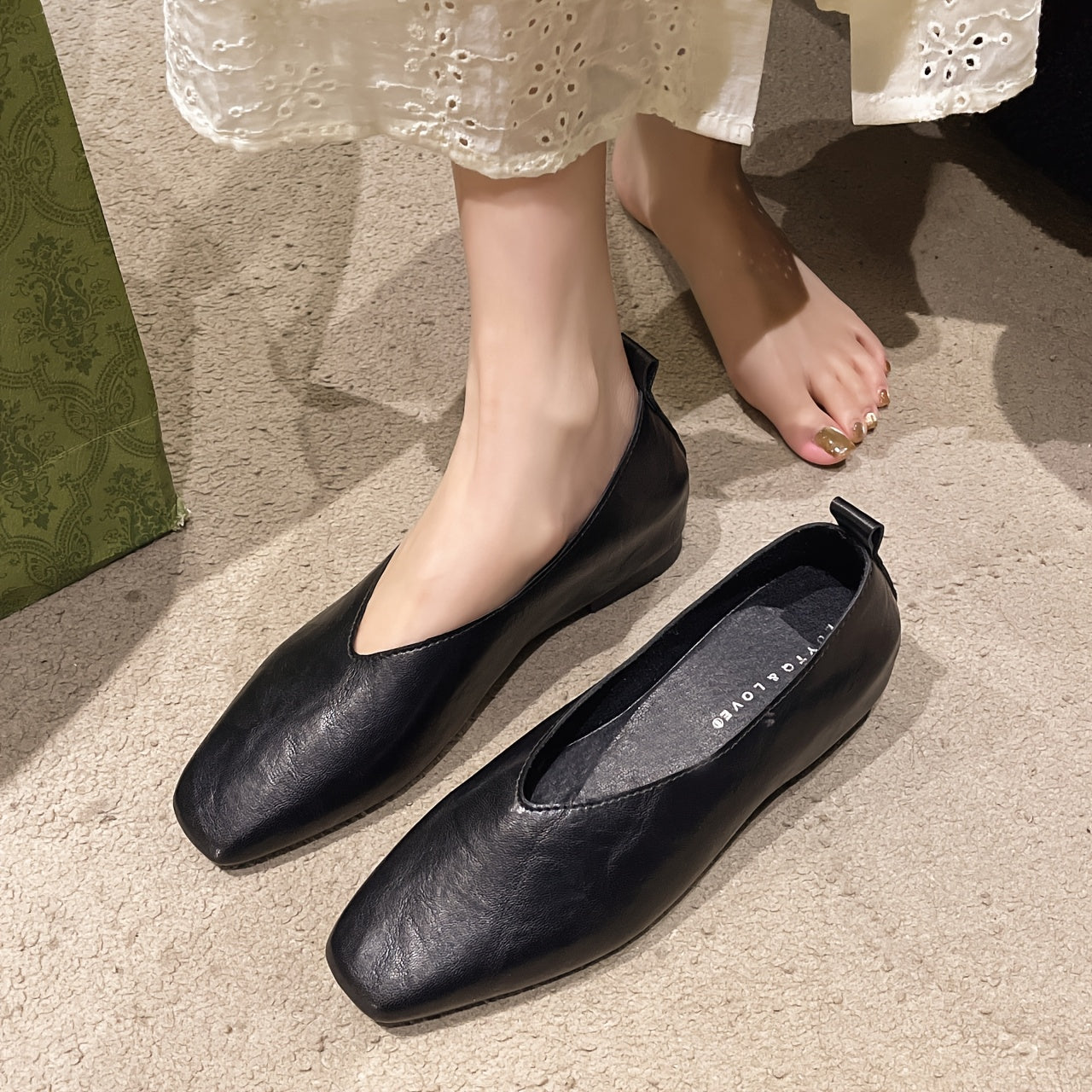 Women's Retro Mary Jane Flats Synthetic Black Slip-On Shoes for Casual and Formal Wear