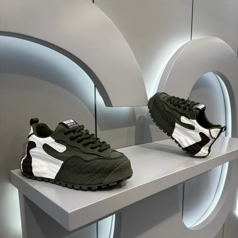 Kichik va katta o'lchamlarda ko'p maqsadli yengil yugurish poyabzallari