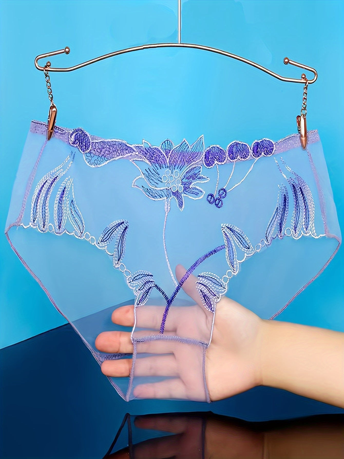 4 ta gullar bilan tikilgan mesh thong to'plami, ayollar uchun past ko'tarilgan yarim shaffof ichki kiyim.