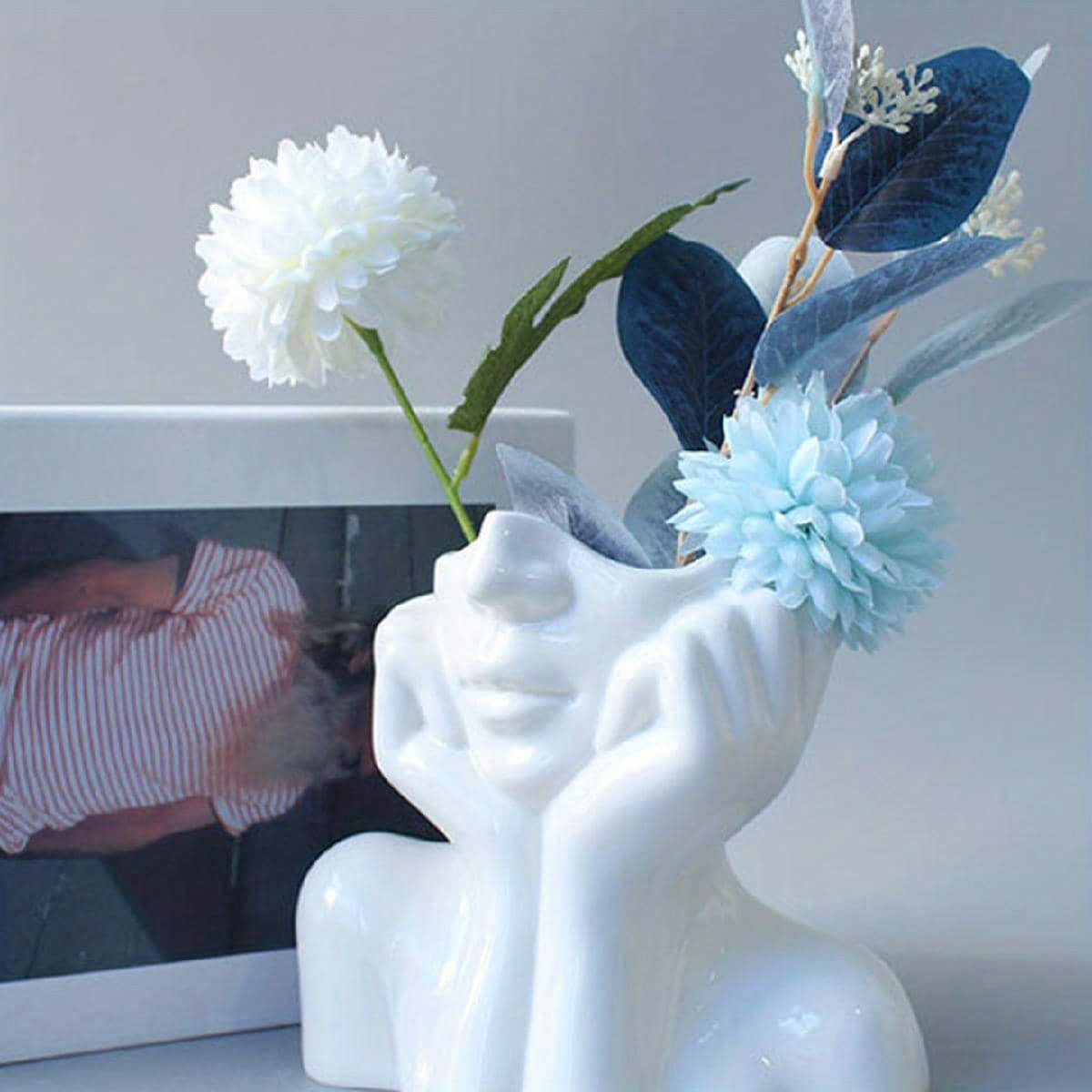White Resin Vase with Human Face Design Nordic Home Decor Double Handles for Floral Display