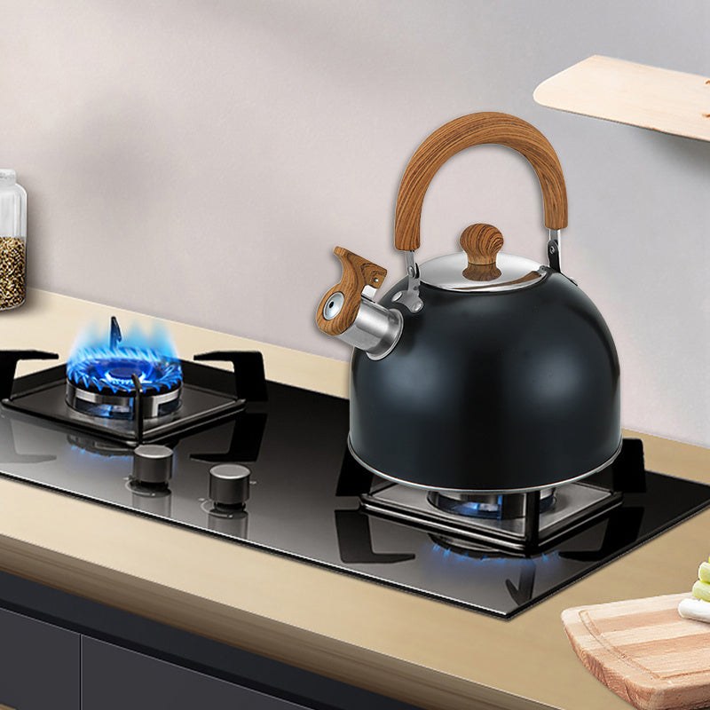 Bodomli yog'och yong'oq tutqich va tugma bilan jihozlangan zanglamaydigan po'latdan yasalgan chiyillovchi choy qozoni, qattiq foydalanish uchun qora, qaynatilgan suv uchun mo'ljallangan.