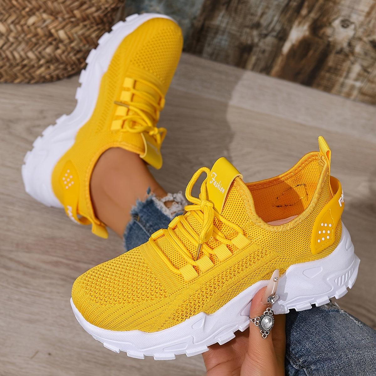 Women's White Mesh Breathable Running Shoes, Lightweight Casual Sneakers