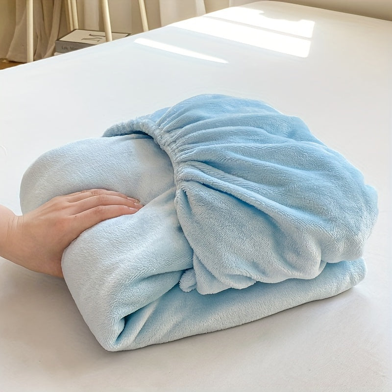 Reversible Milk Velvet Fitted Sheet with Elastic All-Around, Machine Washable, Thick and Comfortable