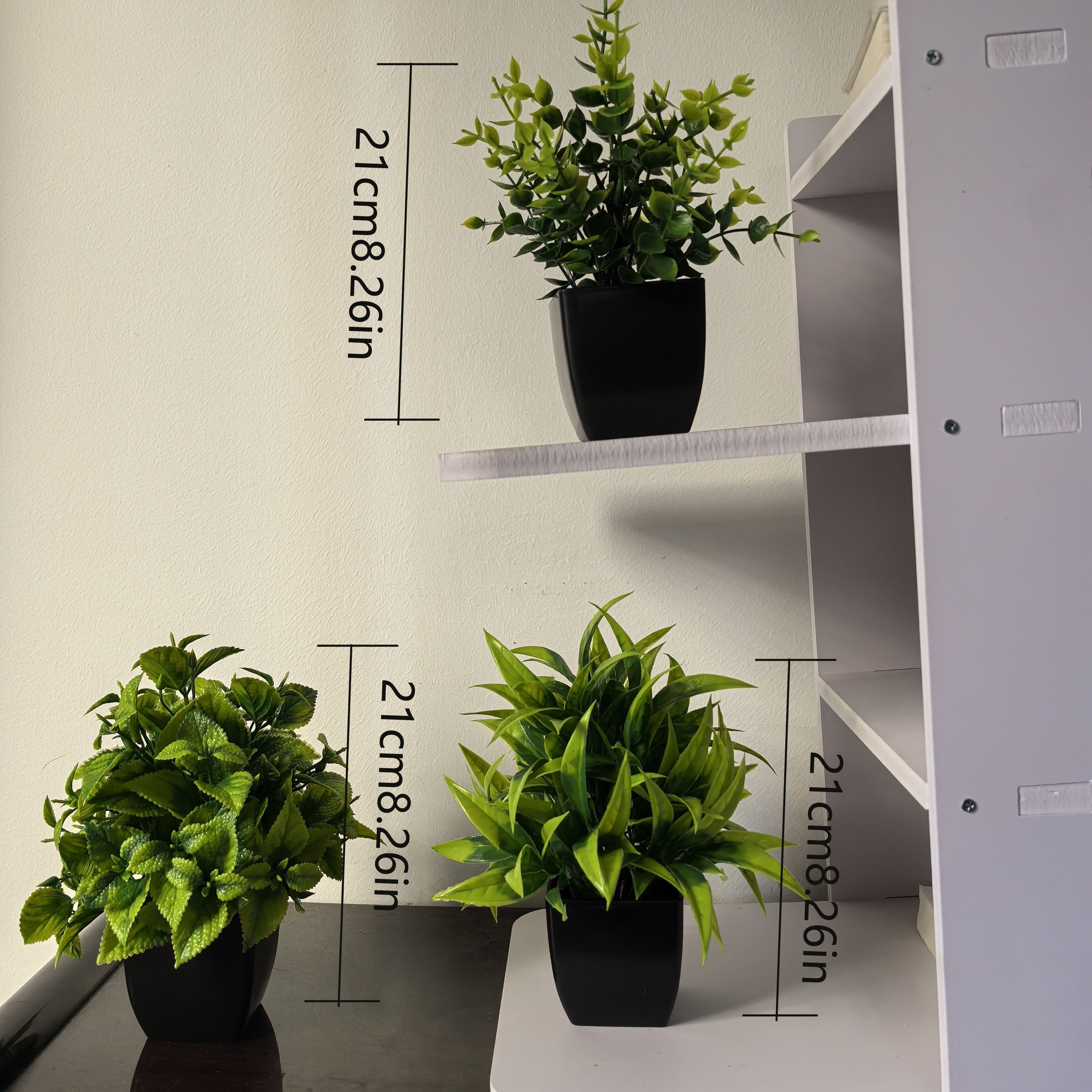 1pc Versatile Faux Fern Bonsai, ideal for home or office decor, and suitable for Halloween, Christmas, and Easter. Comes with pot.