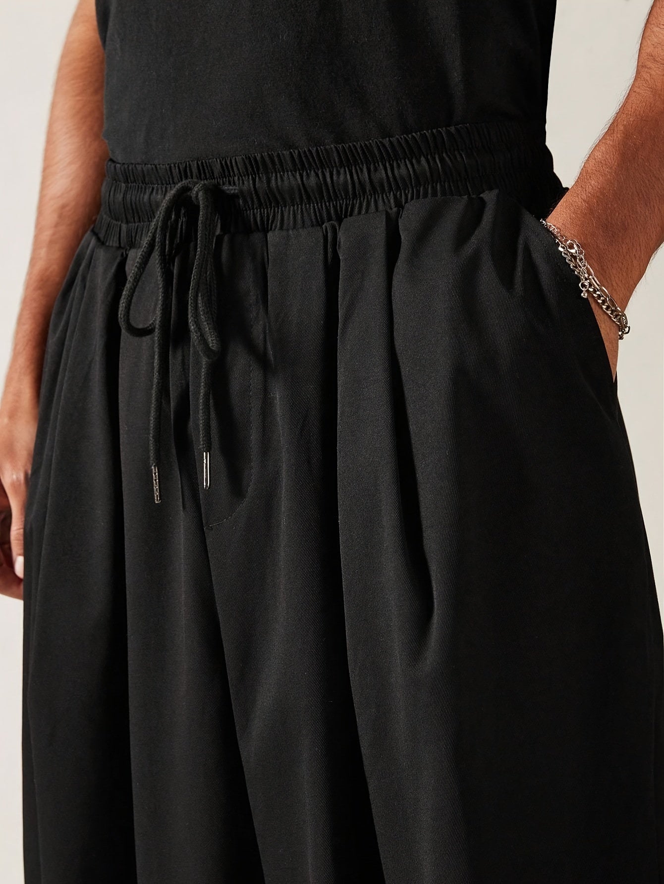 Men's Loose Fit Casual Pants with Pockets for Outdoor Activities