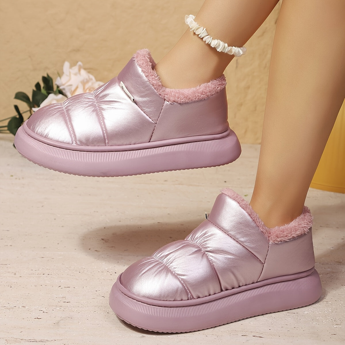 Women's Winter Slip-On Boots Indoor Outdoor Cozy Non-Slip Warm Heel