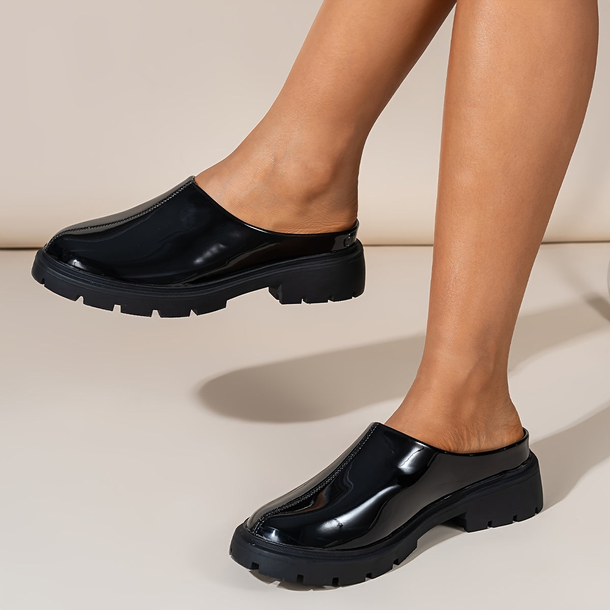 Women's Solid Color Slide Sandals Casual Closed Toe Slip On Summer Shoes