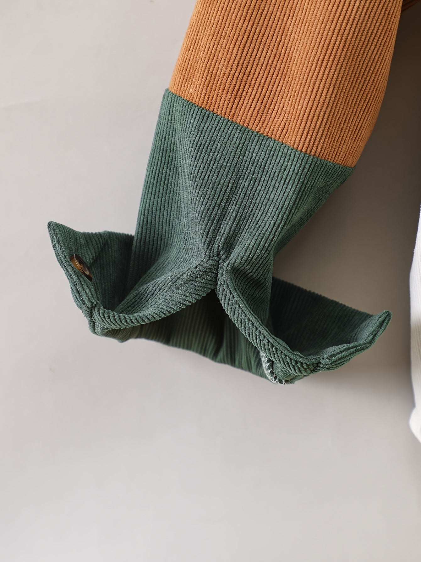 O'g'il bolalar uchun korduroy ko'ylak, uzun qo'l, rang-blok, kundalik, erkin o'lcham, cho'ntaklar, bahor va kuz