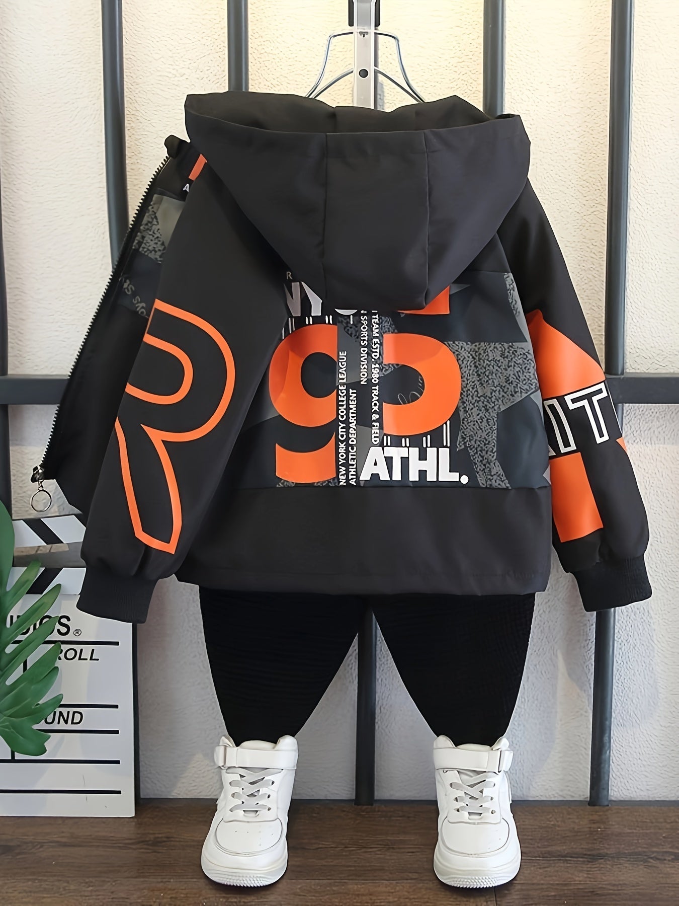 Детская мальчиковая куртка с капюшоном, застежкой-молнией и принтом букв для весенне-осенней повседневной носки