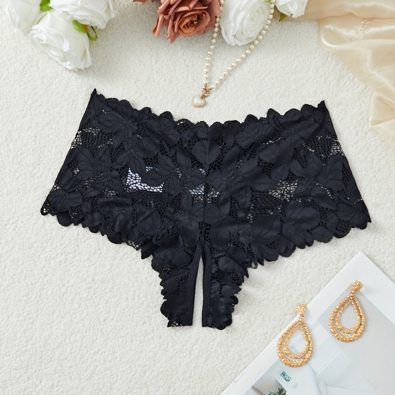Plus Size Women's Black Lace Panties With Maple Leaf Embroidery