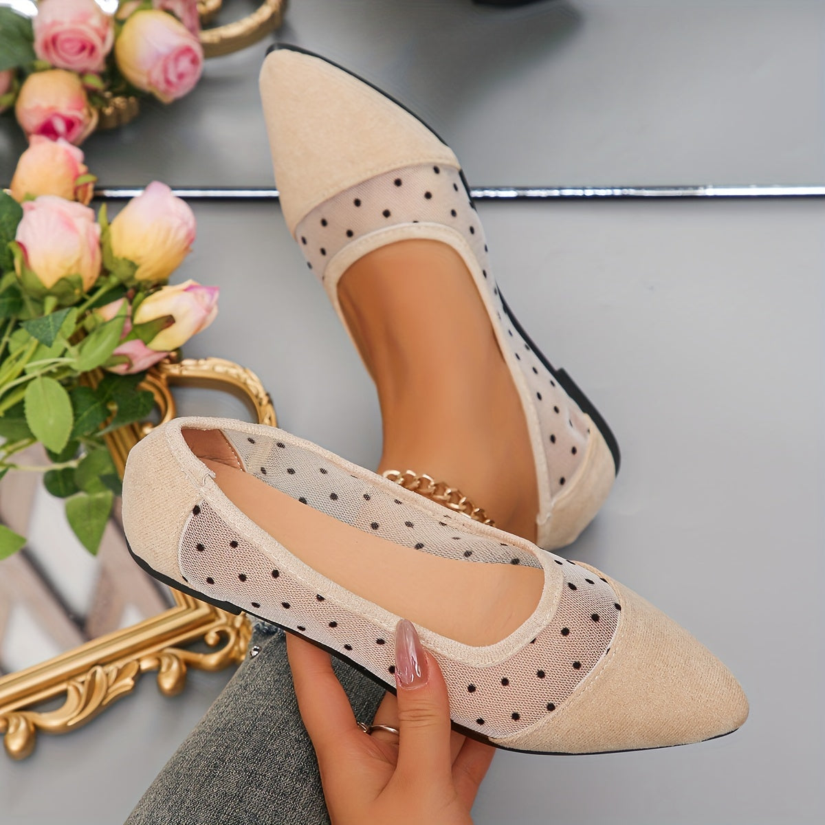 Women's Mesh Flats Breathable Slip-On Pointed Toe Daily Shoes