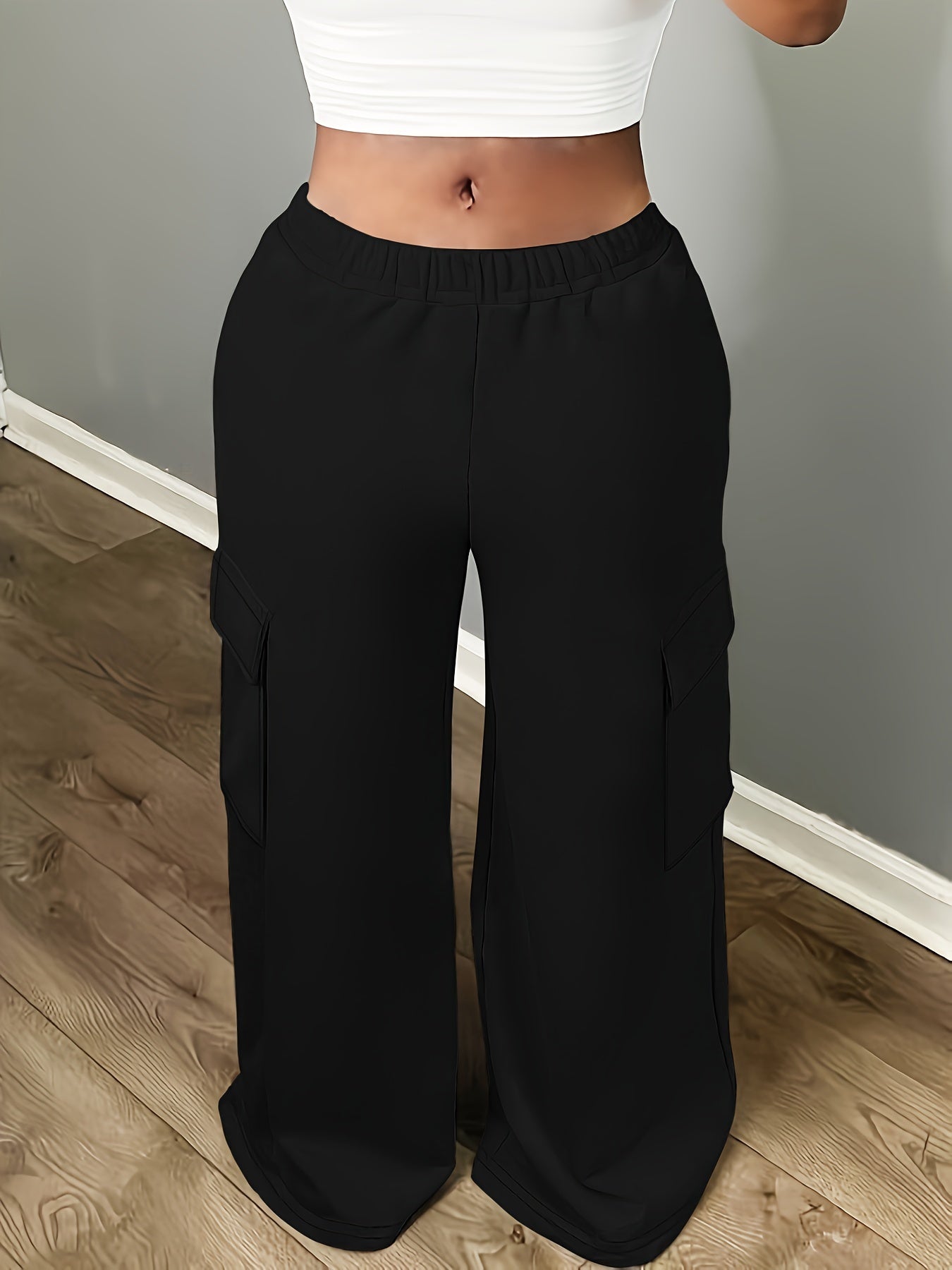 Women's Plus Size Cargo Pants with Side Pockets Stretchy Casual Sportswear