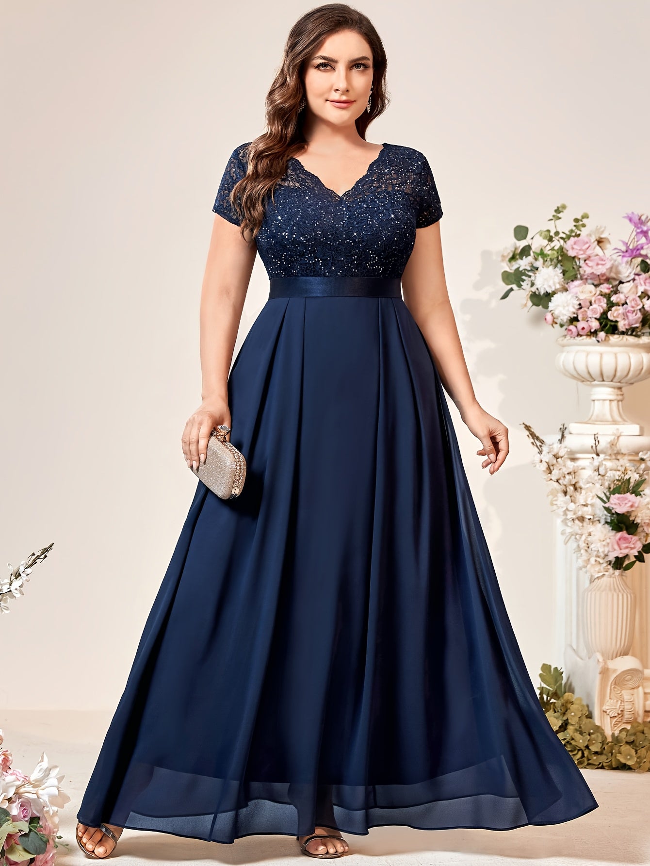 Plus Size Women's Long Lace Dress V-Neck Short Sleeves Floor-Length Spring Summer