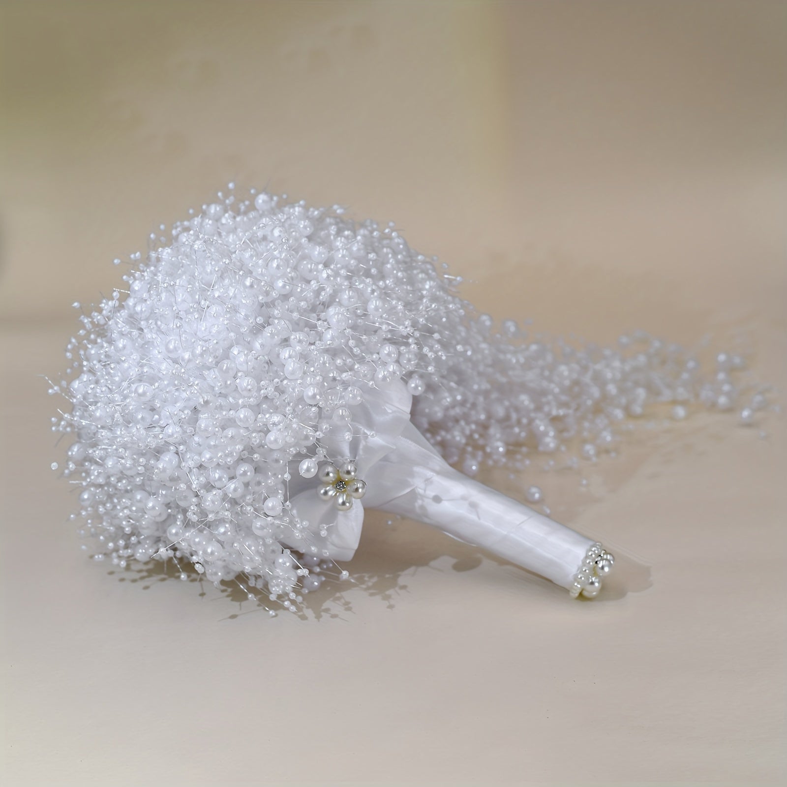 To'y va rasmiy tadbirlar uchun oq marvarid to'quv to'plami