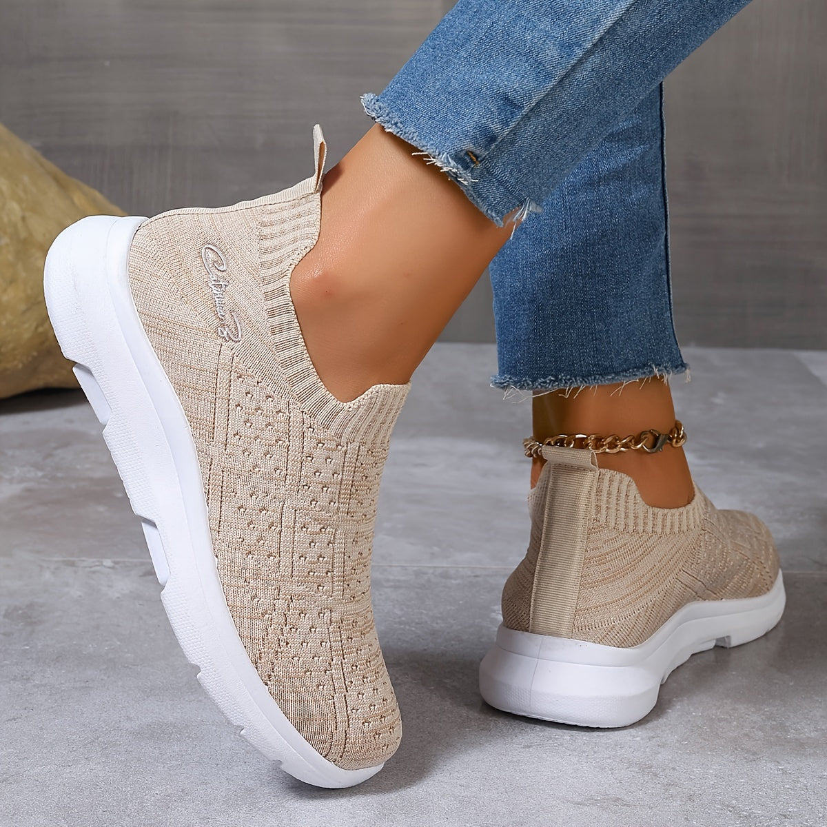 Women's Breathable Knit Slip-On Sneakers Low Top All-Season Casual Shoes