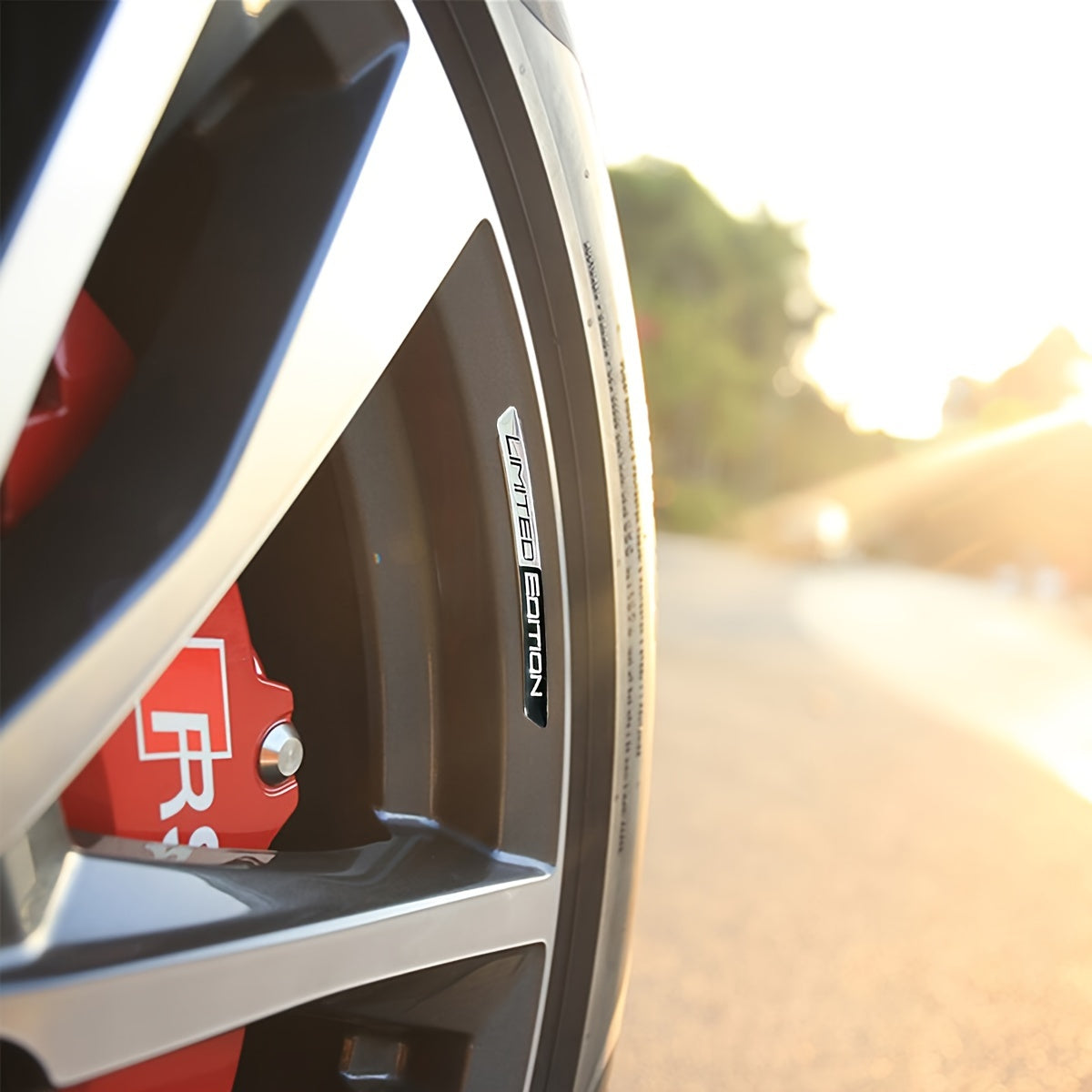 4 Pack Aluminum Car Wheel Hub Stickers Black Red Waterproof Scratch-Free Stickers