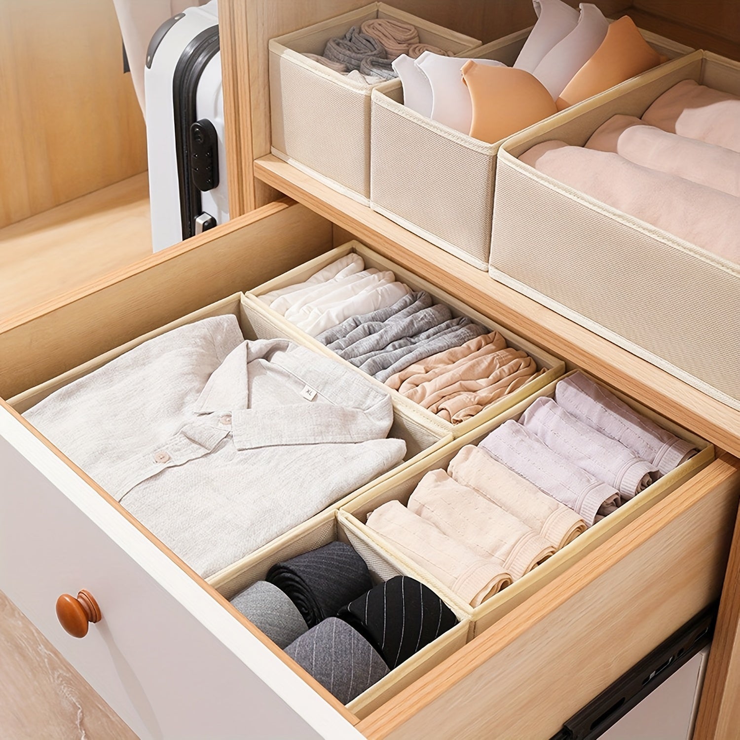 6-to'plamlik bukadigan mato kiyim-kechak saqlash tashkilotchilari qutilari, choyshablar va ichki kiyimlar uchun chizmalari bilan