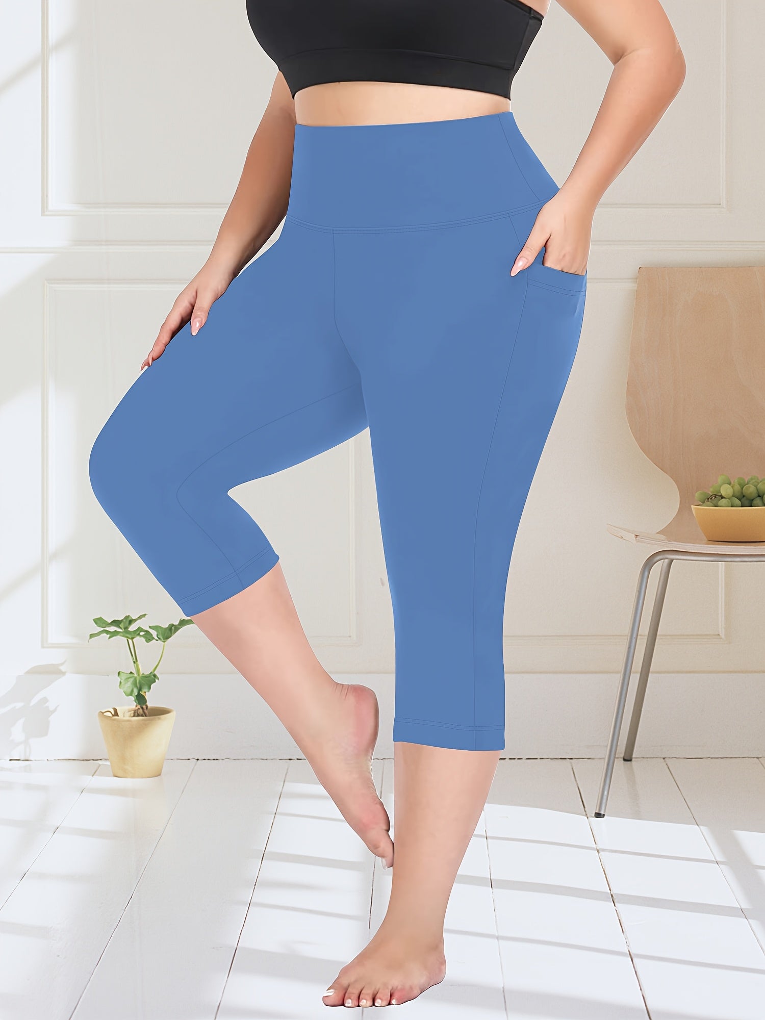 Plus Size Women's High-Waisted Capri Leggings with Side Pockets