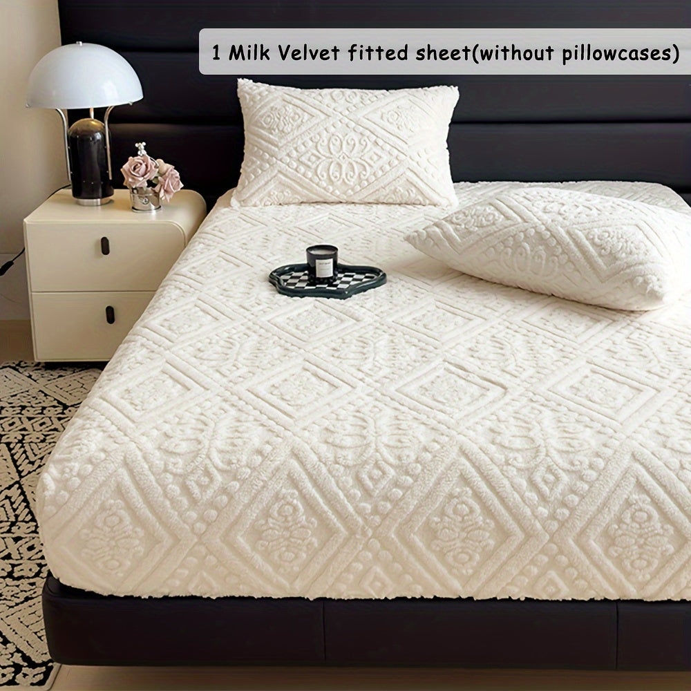 Velvet Fitted Sheet Protector Waterproof Breathable Urine-Resistant All-Season