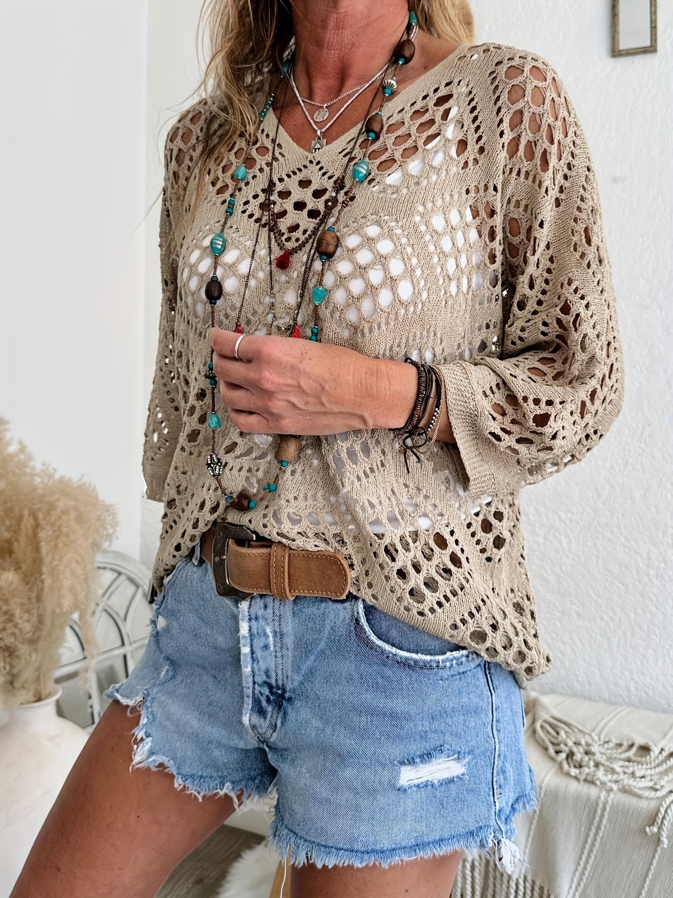 Women's Plus Size Knit Sweater with Cutout and Batwing Sleeves