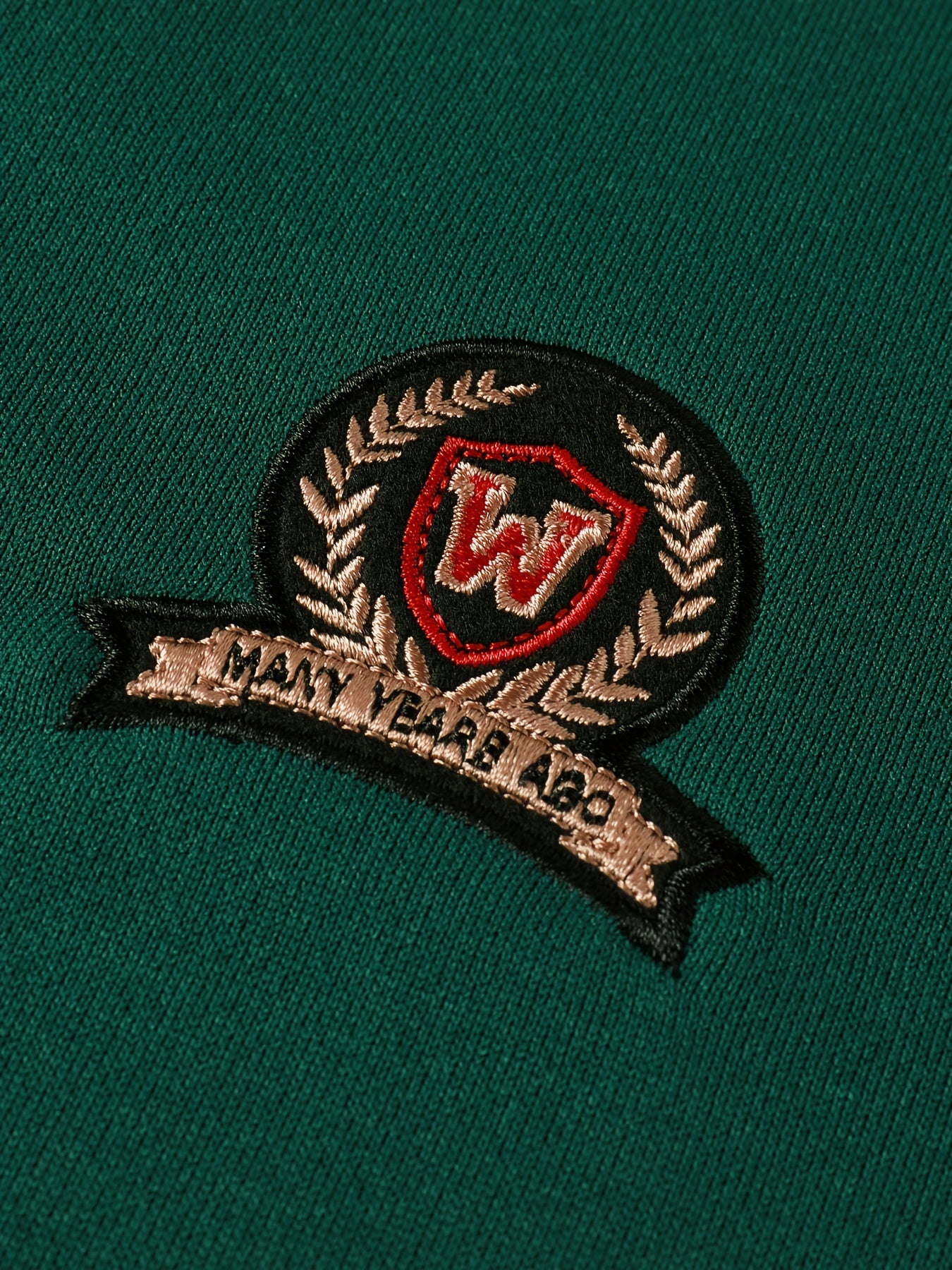 Men's Zip Neck Sweatshirt Made of 100% Polyester with Embroidered Long Sleeves and Loose Fit