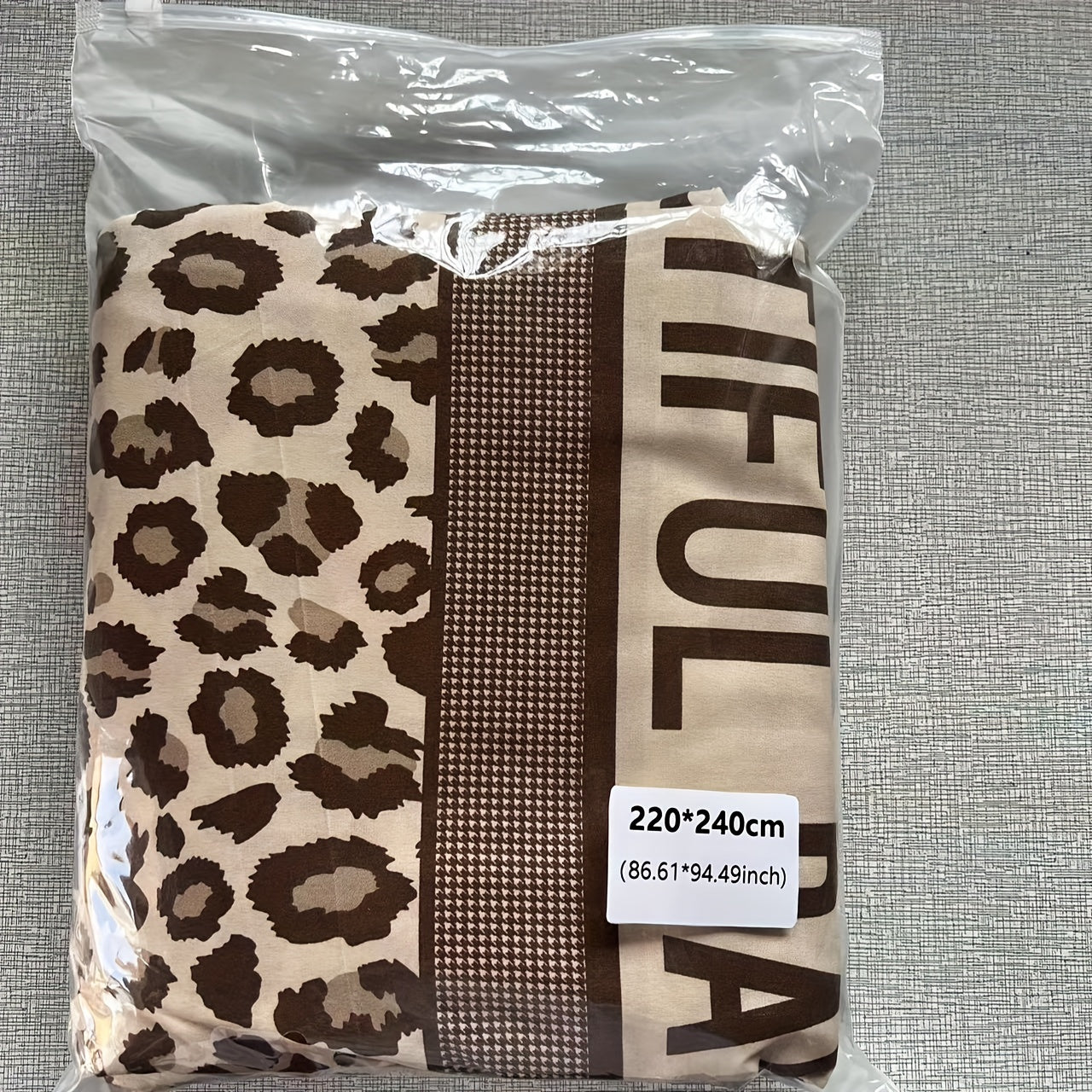 Leopard Print Duvet Cover Set with 2 Pillowcases for Bedroom and Guest Room