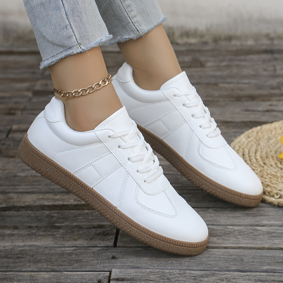 Women's Lightweight Breathable Sneakers with Sequin Detail and Faux Leather Upper