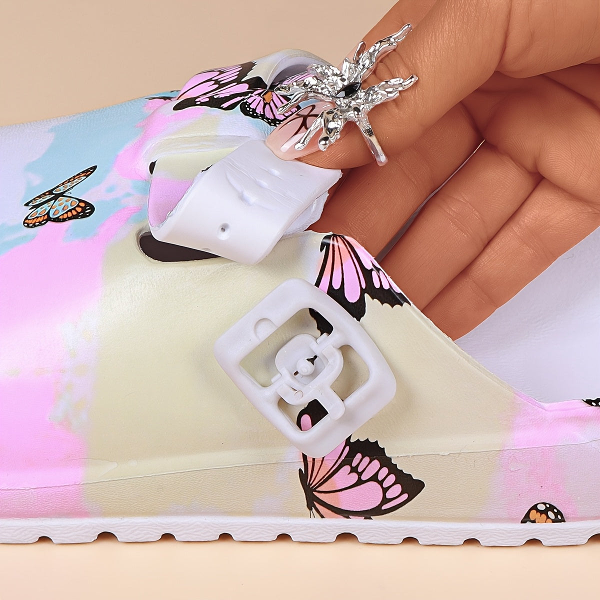 Women's Butterfly Print Adjustable Clogs EVA Lightweight Slip-On Shoes