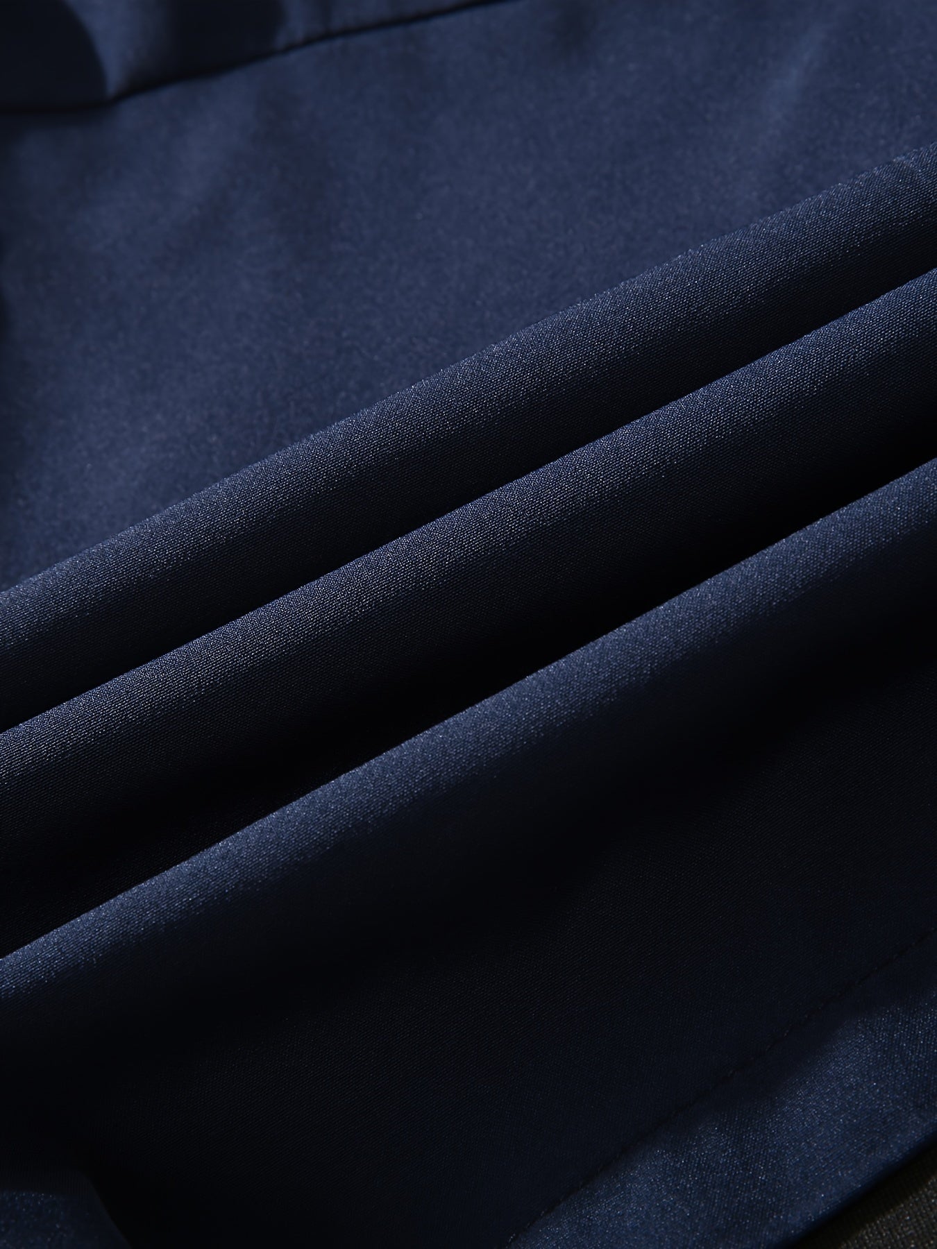 Pantalones cortos deportivos de poliéster con patrón geométrico para hombre, con bolsillos y corte regular