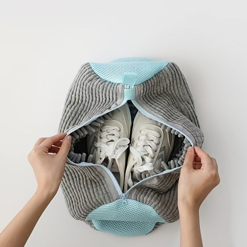 Gray Laundry Bag with Zipper Durable Polyester and Knit Fabric for Clothes Storage