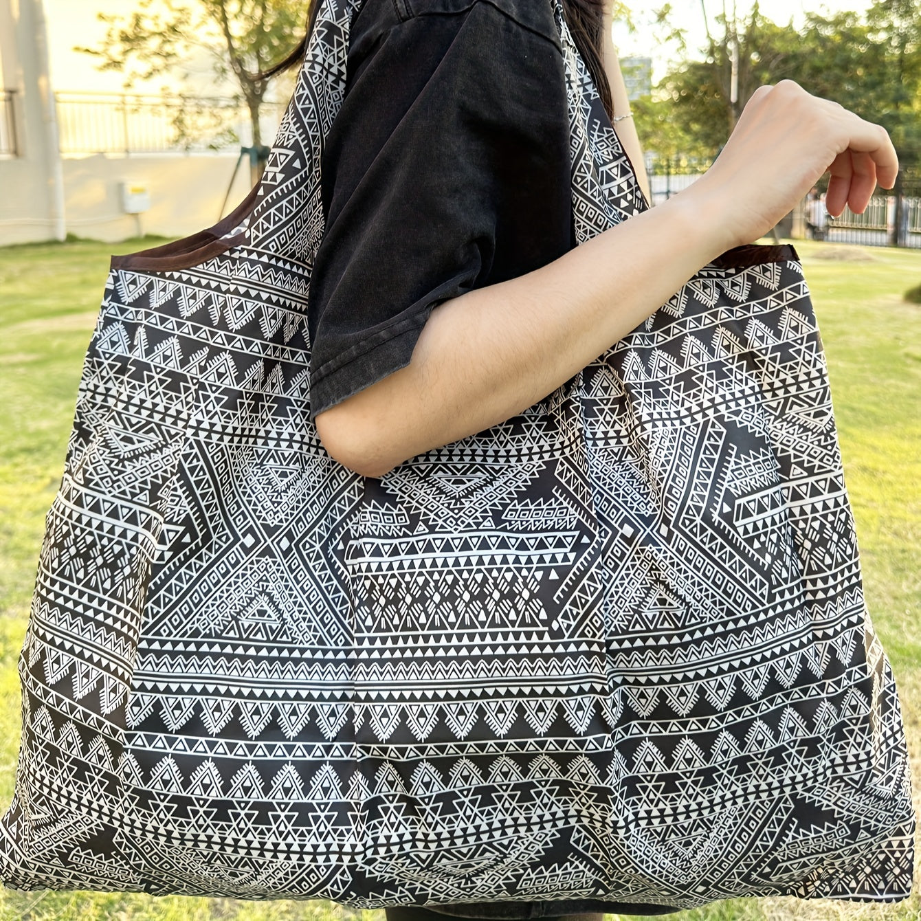 Large Waterproof Tote Bag with Cartoon Flower Pattern Lightweight and Spacious