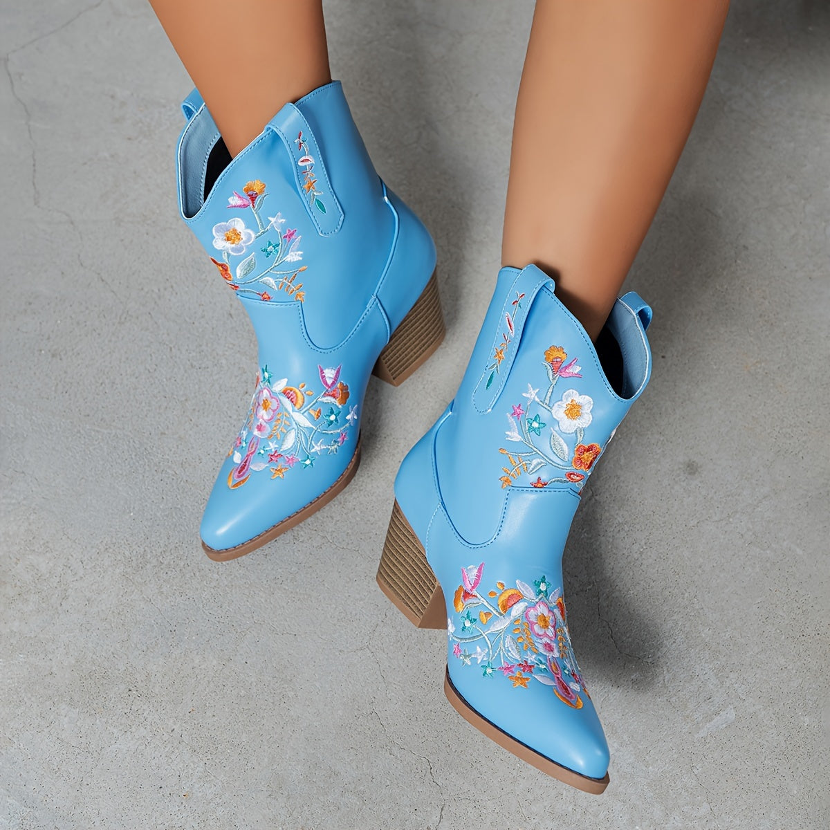 Женские цветочные вышитые искусственные сапоги до бедра с фиолетовым массивным каблуком