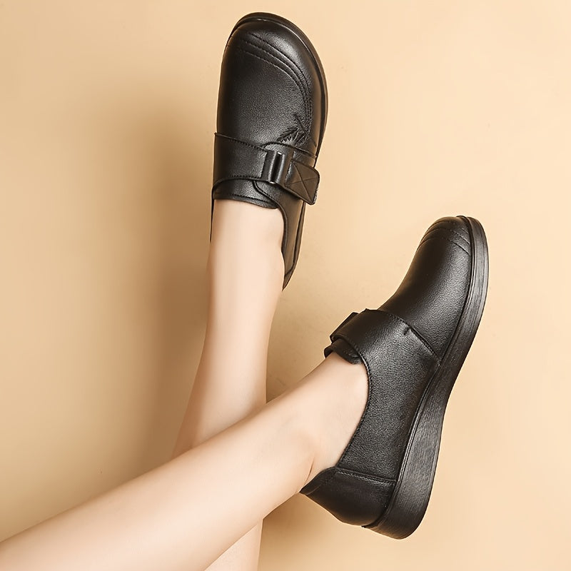 Women's Black Slip-On Loafers Breathable Non-Slip Comfort Flats