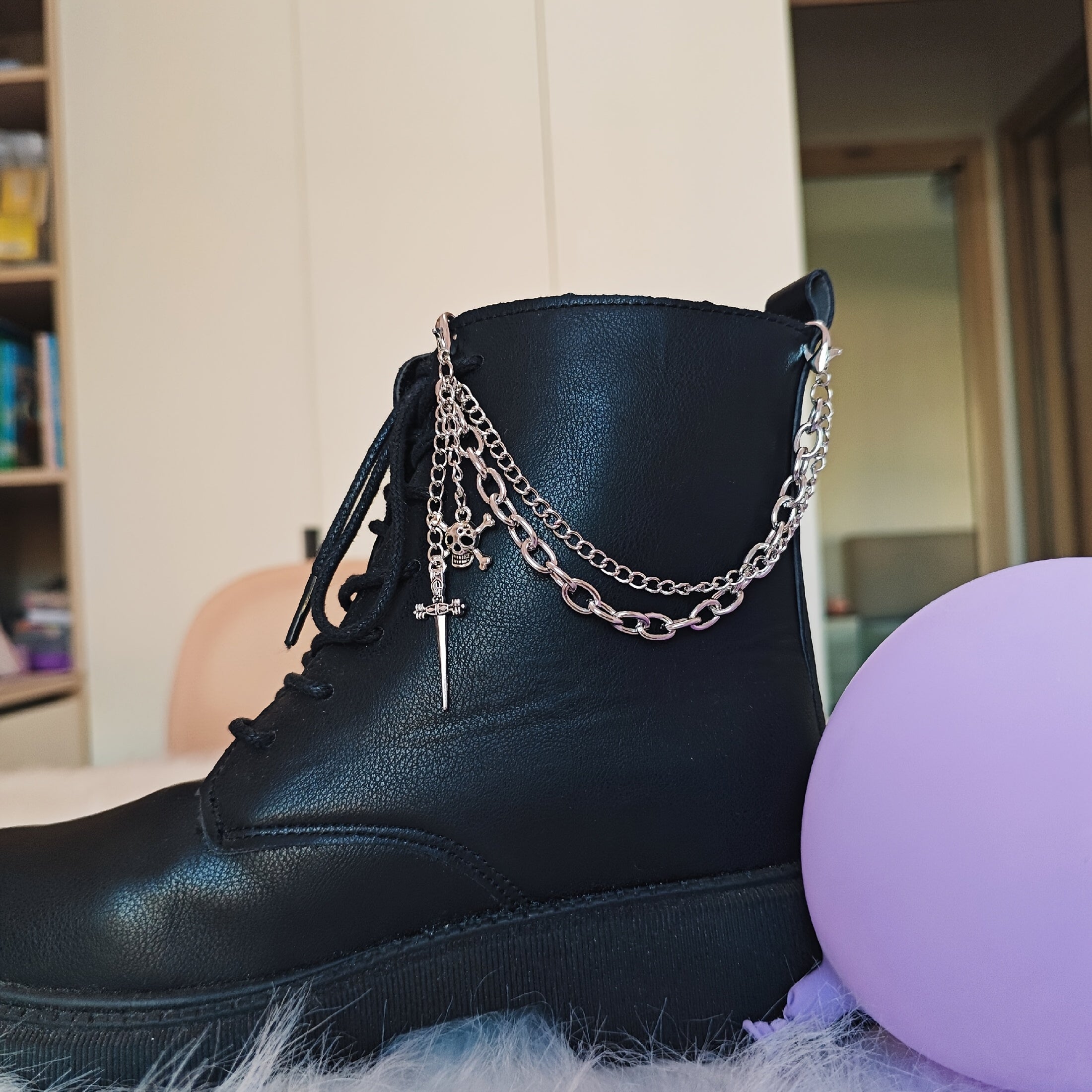 Unisex Gothic Leather Motorcycle Boot Chain Detachable Shoe Decoration