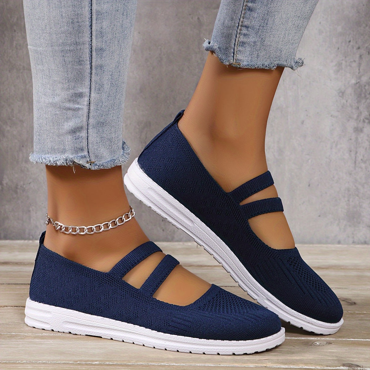 Women's Light Gray Slip-On Sneakers Breathable Knit Low-Top Elastic Ankle