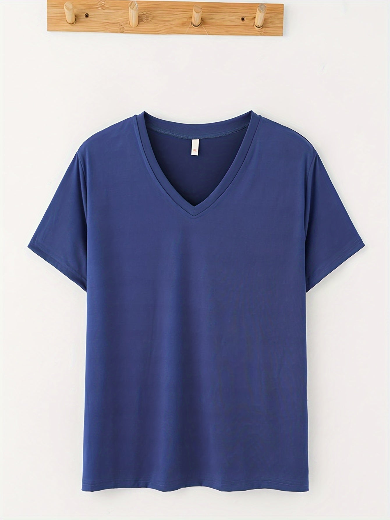 Plus Size Women's Lounge Set V-Neck Top and Floral Capri Pants Summer Casual Pajama