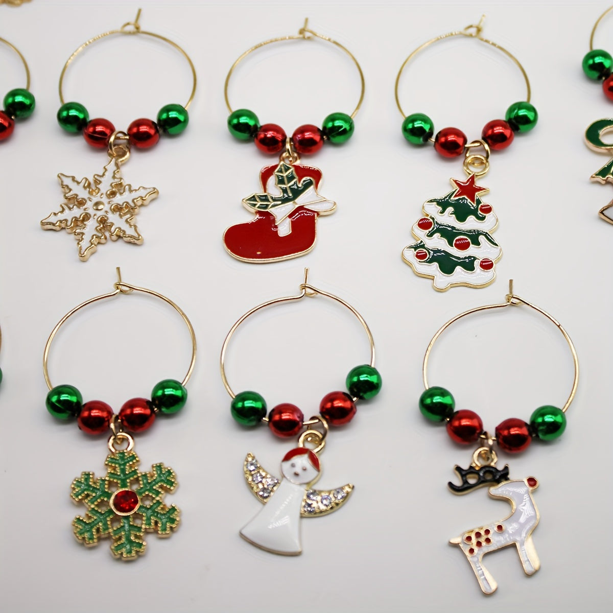 Set of 6 or 12 Christmas Wine Glasses for Banquet Parties