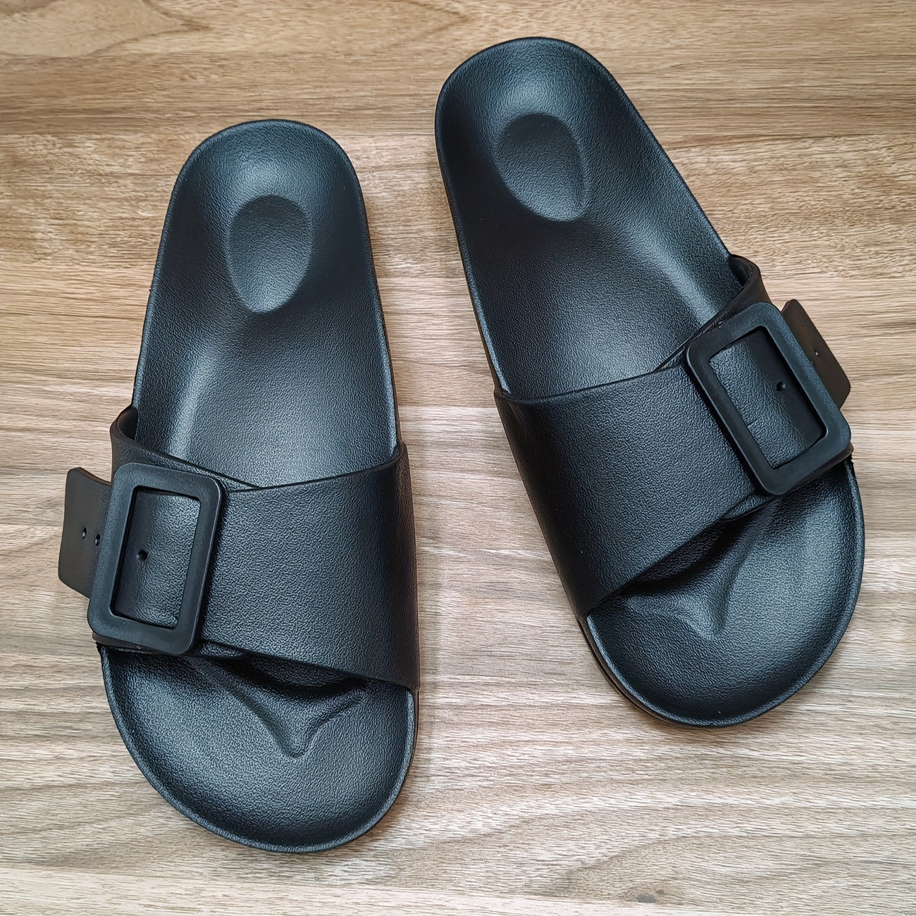 Ayollar uchun nafas oladigan EVA ochiq barmoqli slayd sandalilar, sozlanadigan burilish bilan plyaj poyabzali