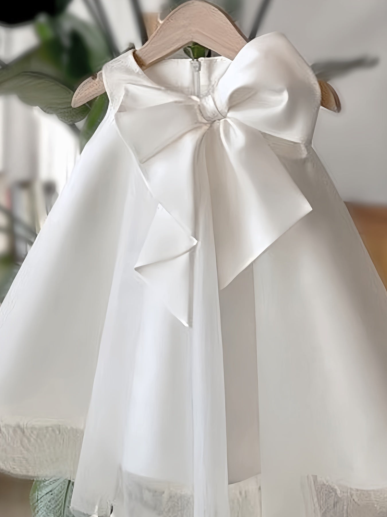 Girls Sleeveless Tulle Tutu Dress with Large Bow for Parties and Special Occasions