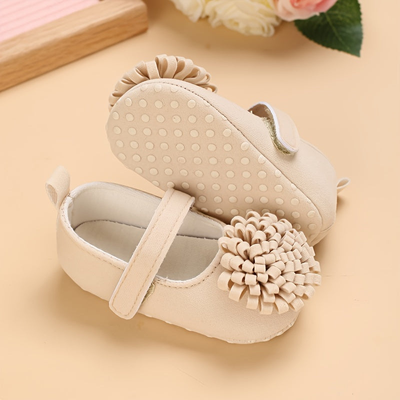 Girls Baby Shoes for First Steps Spring and Autumn Fabric Soft Sole with Flower Decorations
