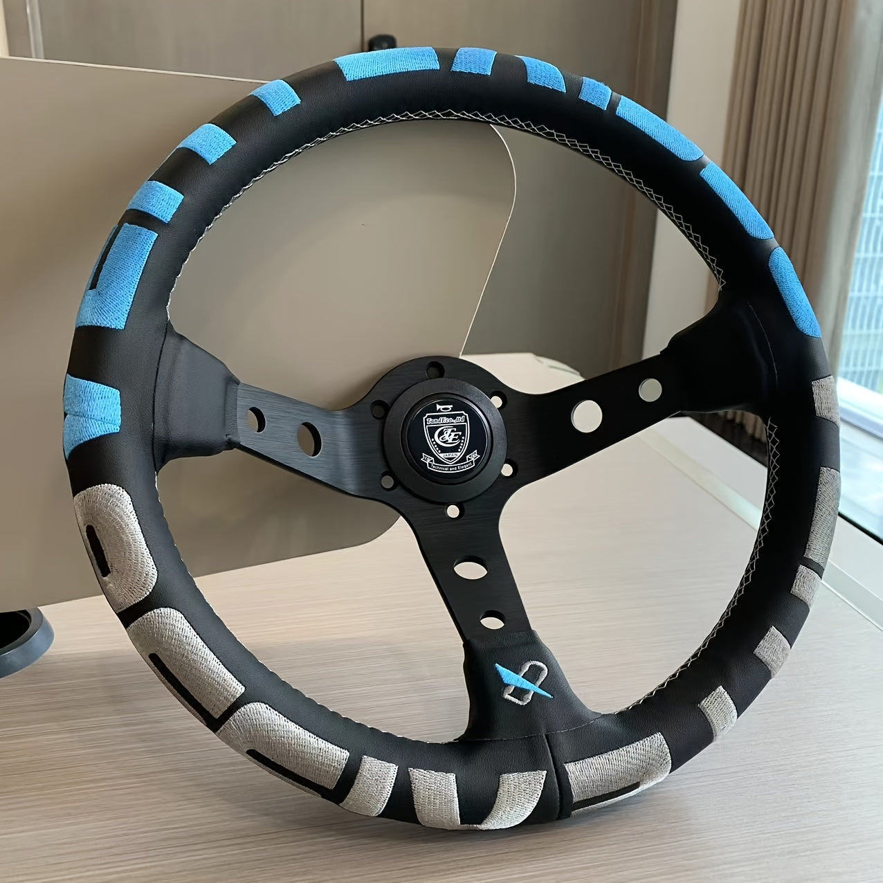 Volante azul gris universal para juegos de carreras y simuladores