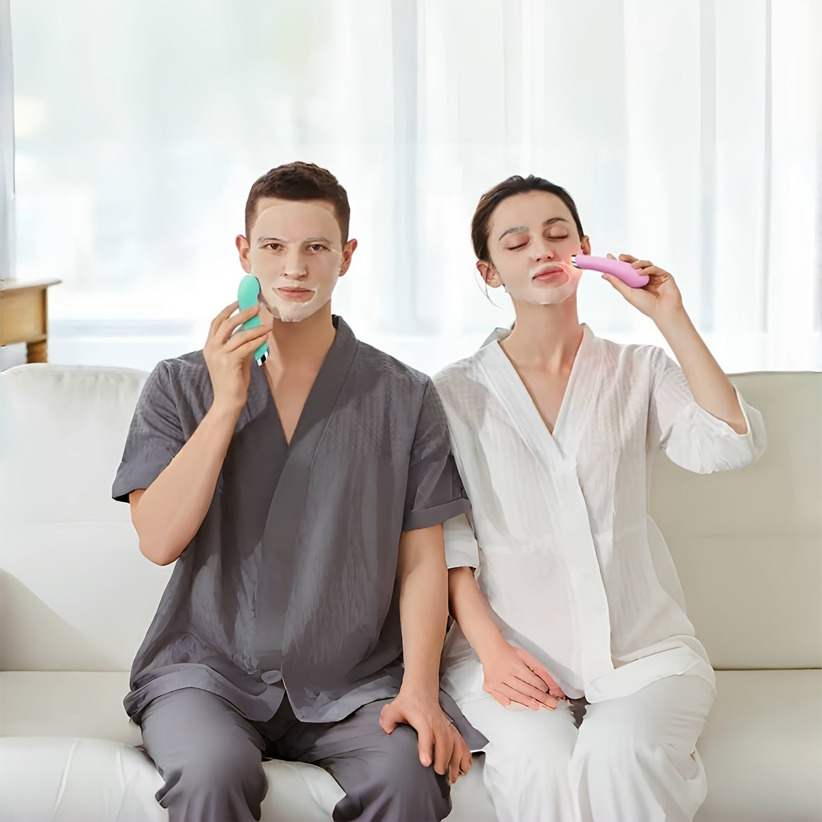 Rechargeable 2-in-1 Electric Facial Cleansing Brush with Silicone Exfoliation Heating and Vibration