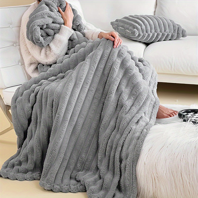 Soft Plush Blanket for Adults Solid Color Warm and Comfortable