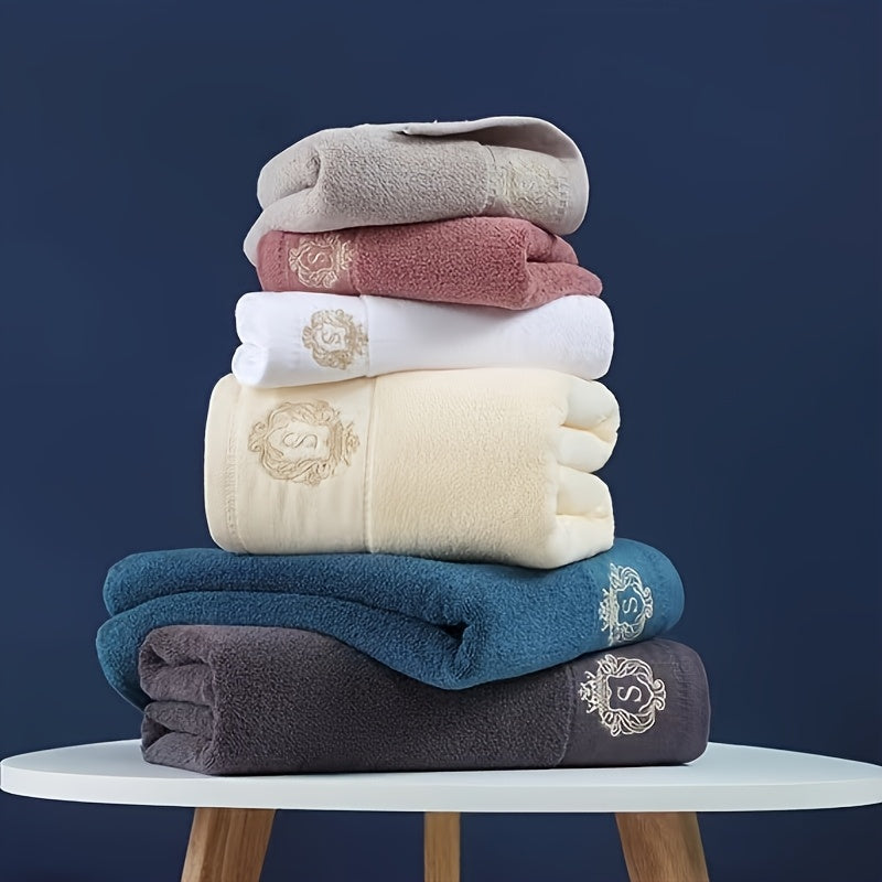 Cotton Bath Towels with Crown Embroidery 380 GSM Knit Fabric