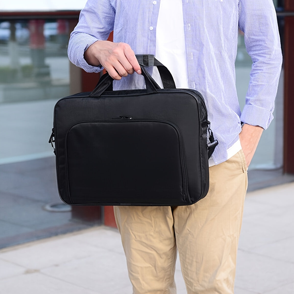 Qora Polyamidli noutbuk qopqog'i, yelka sumkasi va bir nechta bo'linmalari bilan