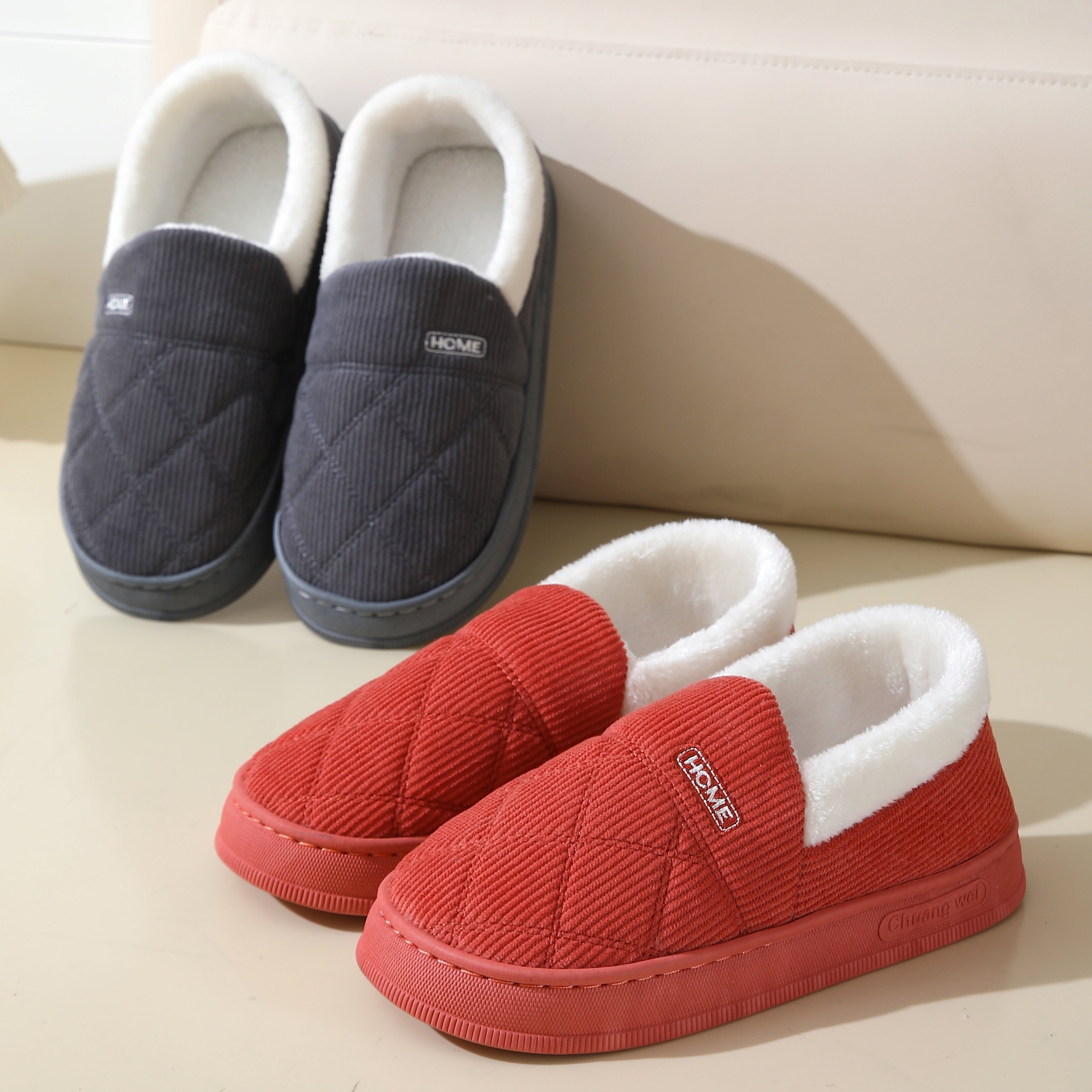 Ayollar qishki kapronli ichki poyabzal, yumshoq taglik va mo'ynali ichki qavat bilan