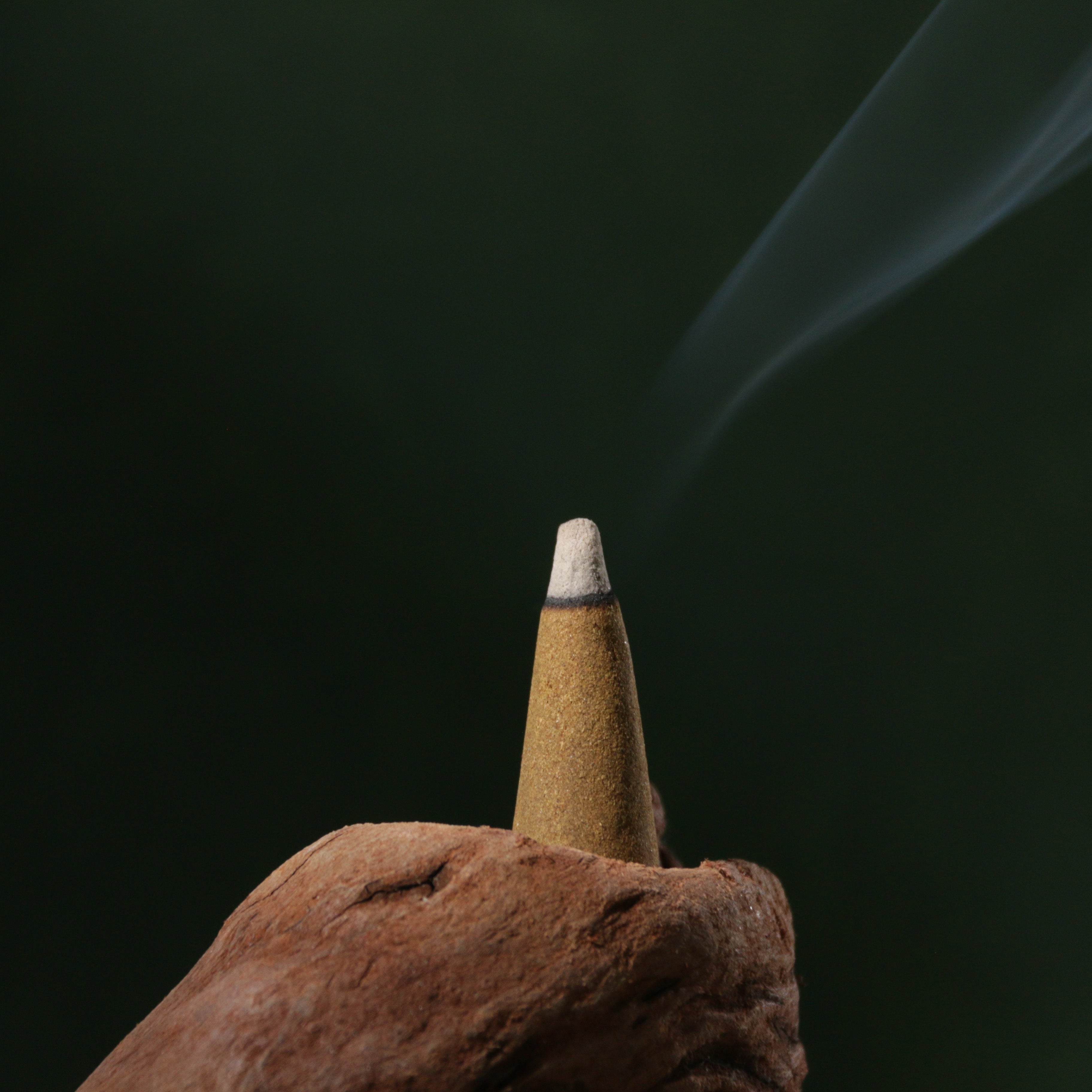 Patchouli Incense Cones for Meditation Yoga and Space Purification Natural Fragrance