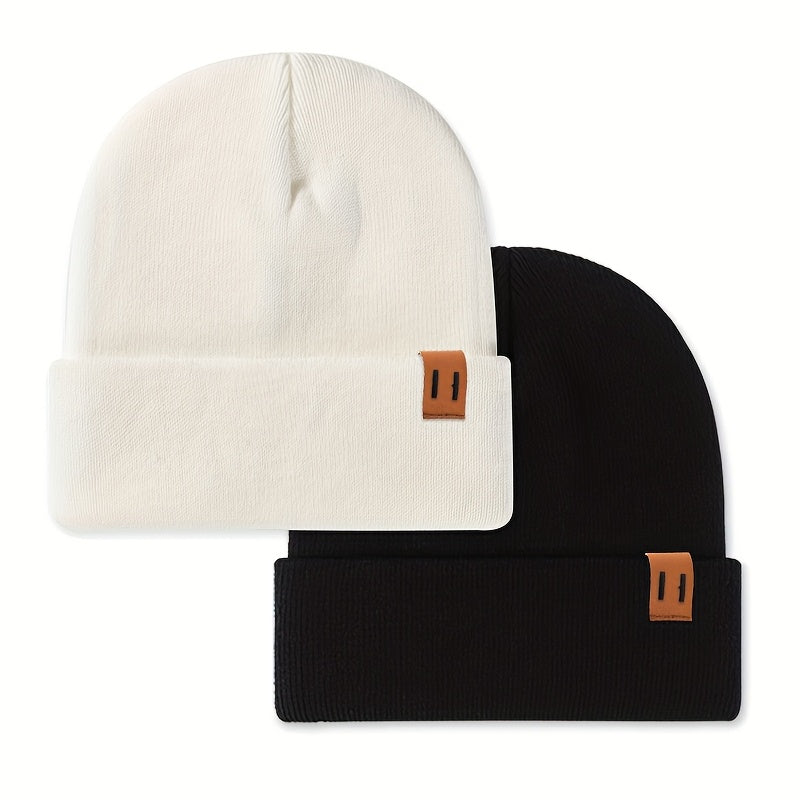 Erkaklar uchun zamonaviy sun'iy charm belgilangan 2-qismli to'plam: quloqni himoya qiluvchi iliq qish shlyapalari va sharf.